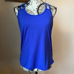 Athleta workout shirt, built in sports bra